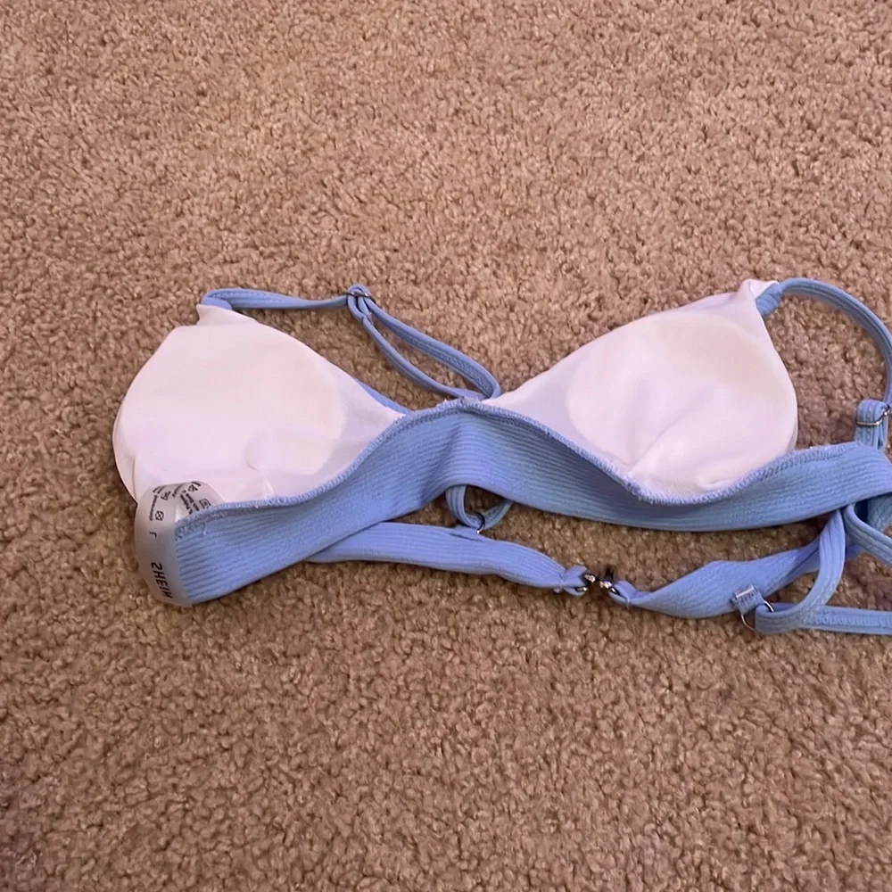 Bikini set - Picture 3 of 7